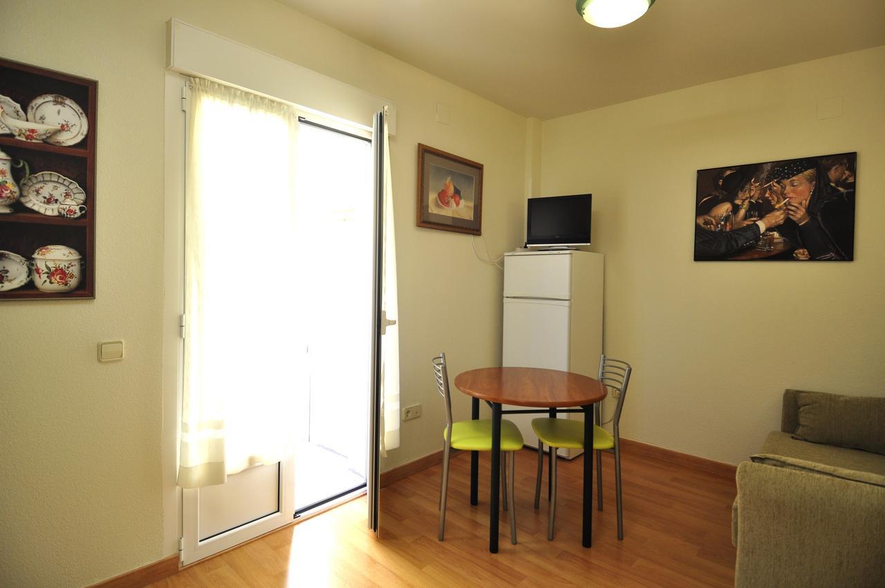 Hotel Apartamentos Aralso Sotillo La Lastrilla Ngoại thất bức ảnh